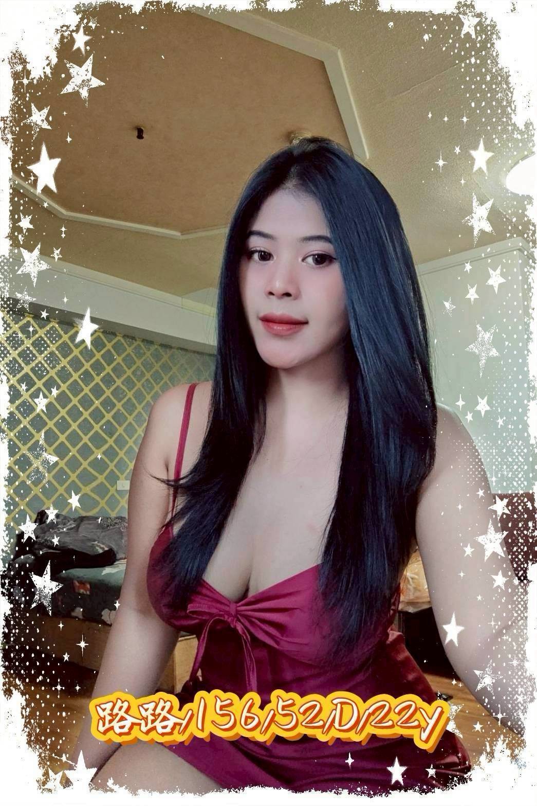 雲林斗六定點-高雄油壓個人工作室,嘉義台北按摩外出,怡芙💫學生170cm/47kg/D/22y,胸推/變裝(自備)/甜蜜皇帝共浴/可玩情趣用品(需新品)